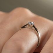 Zásnubní prsten Grovlith